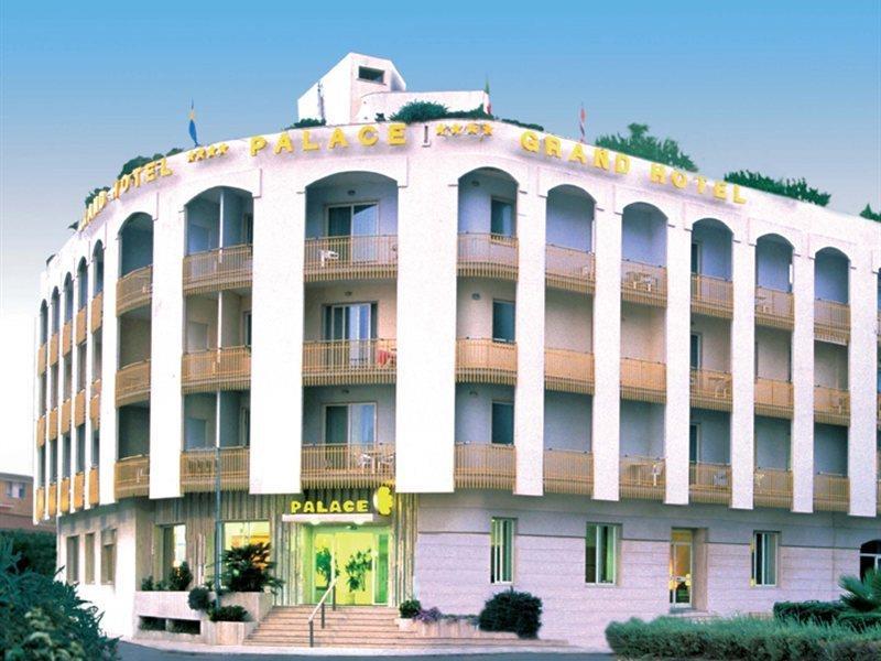 Grand Hotel Palace Terracina Exterior foto