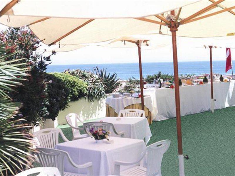 Grand Hotel Palace Terracina Exterior foto